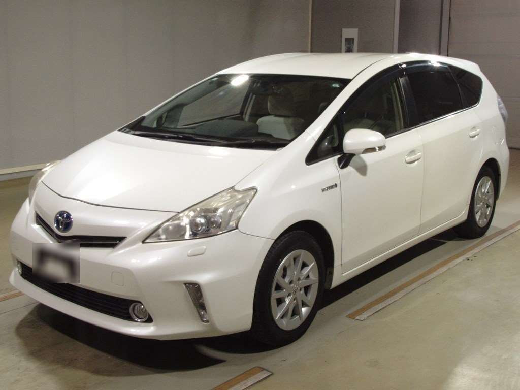 2013 Toyota Prius alpha ZVW40W[0]