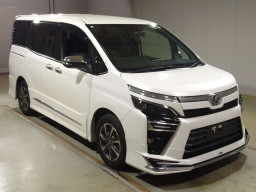 2018 Toyota Voxy