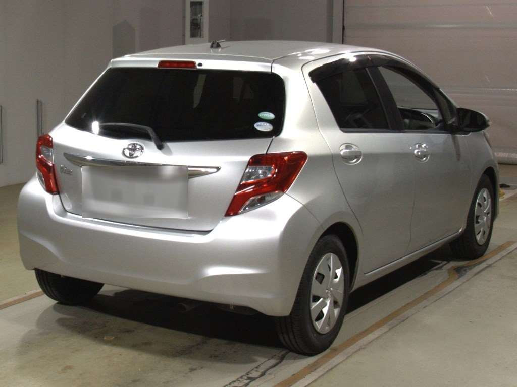 2016 Toyota Vitz NSP130[1]