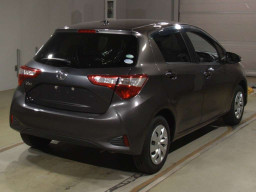 2017 Toyota Vitz