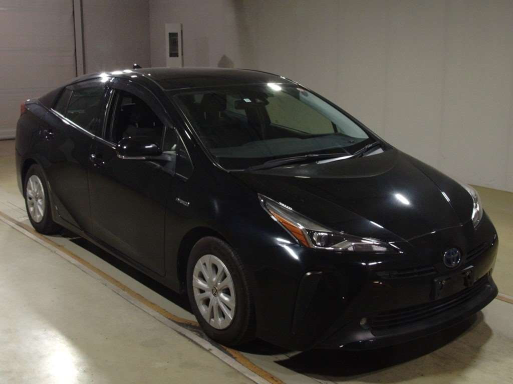 2019 Toyota Prius ZVW51[2]