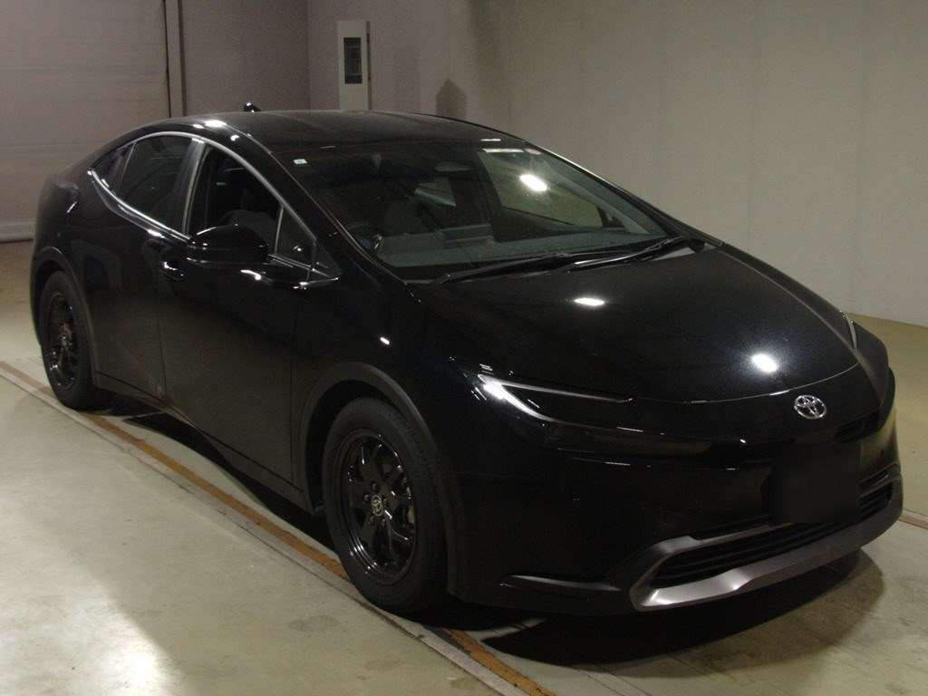 2023 Toyota Prius ZVW60[2]