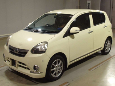 2012 Daihatsu Mira es