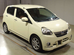 2012 Daihatsu Mira es