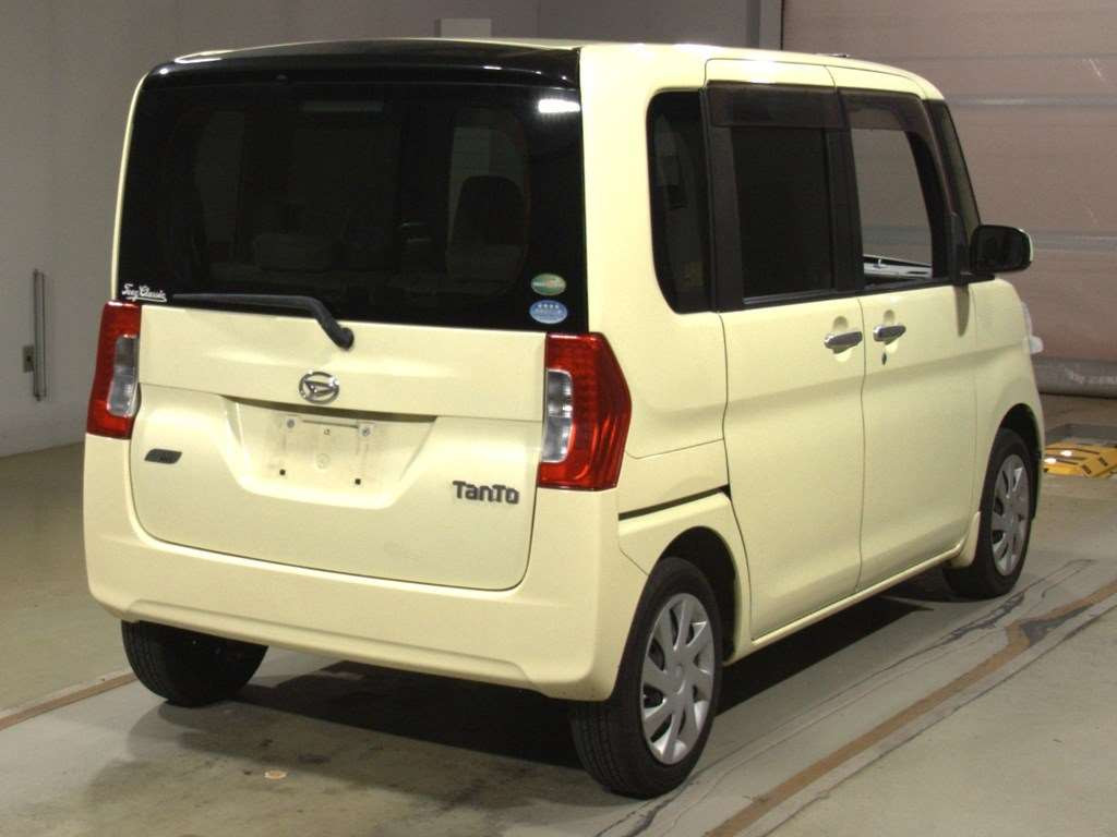 2015 Daihatsu Tanto LA600S[1]