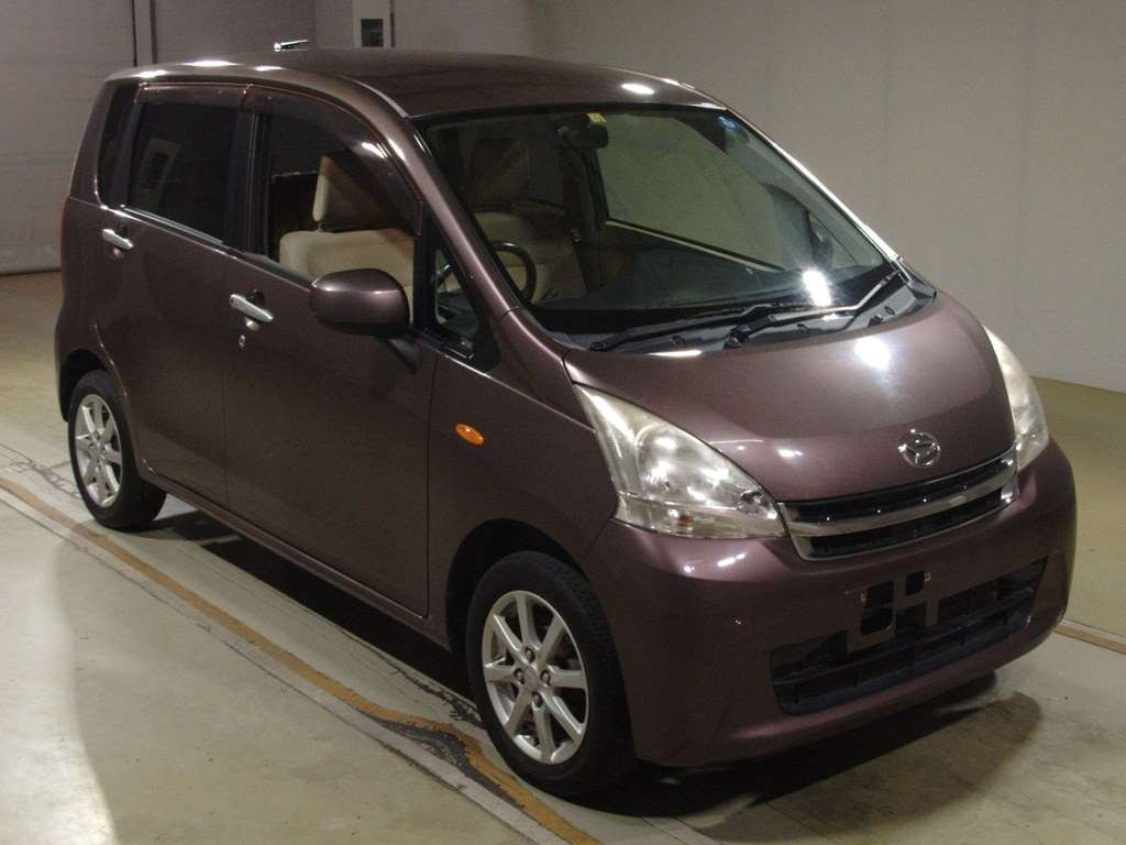 2011 Daihatsu Move LA100S[2]