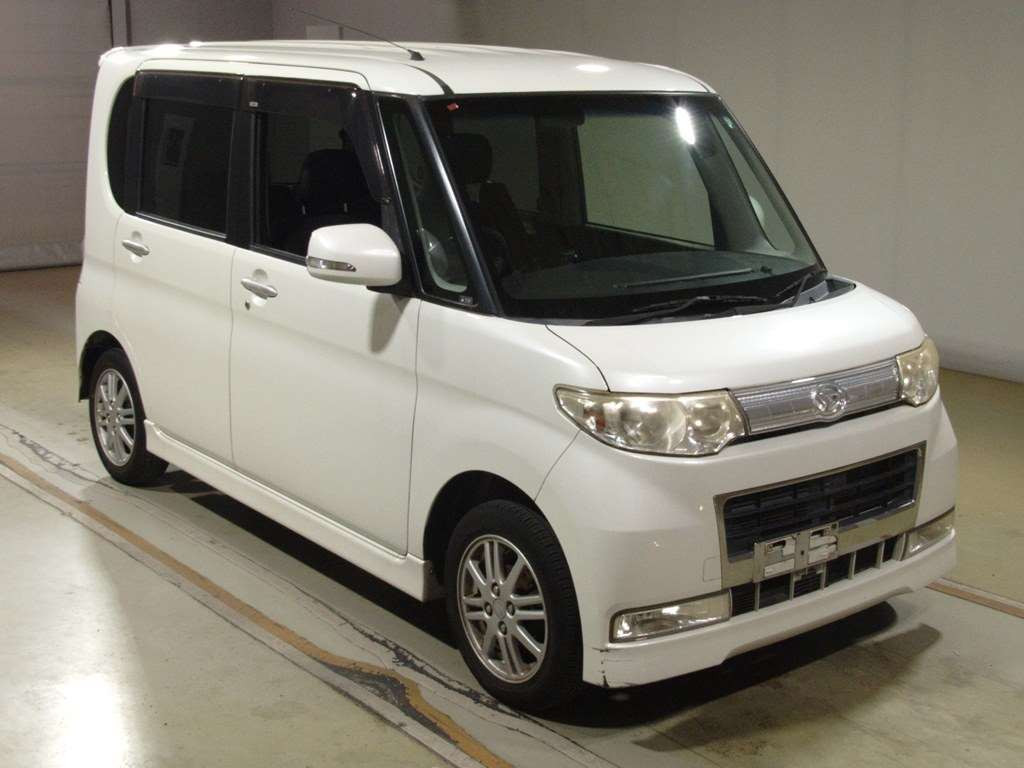 2010 Daihatsu Tanto Custom L375S[2]