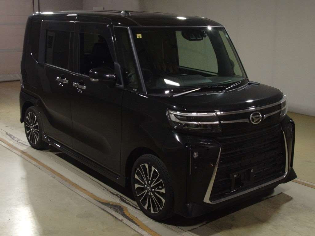 2023 Daihatsu Tanto Custom LA650S[2]