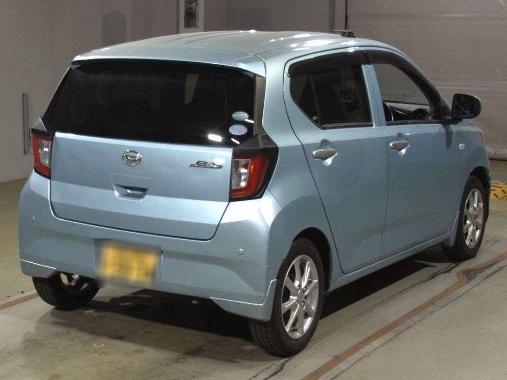 2017 Daihatsu Mira es LA350S[1]