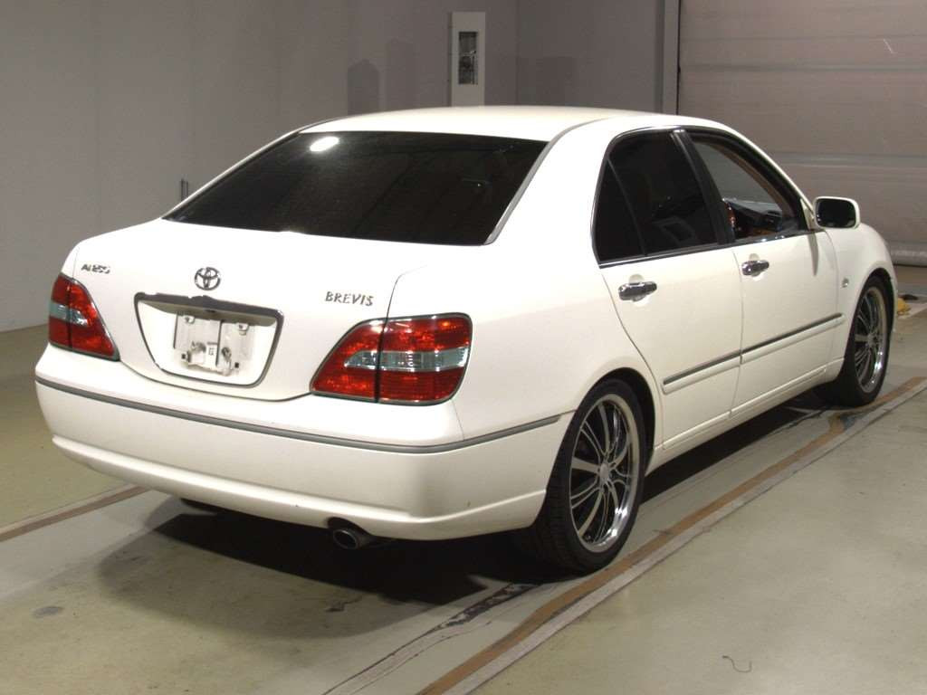 2002 Toyota Brevis JCG10[1]