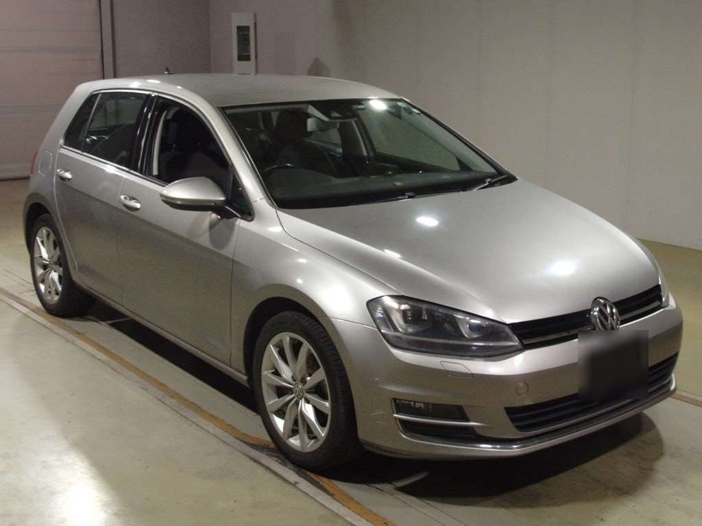 2014 Volkswagen Golf AUCPT[2]