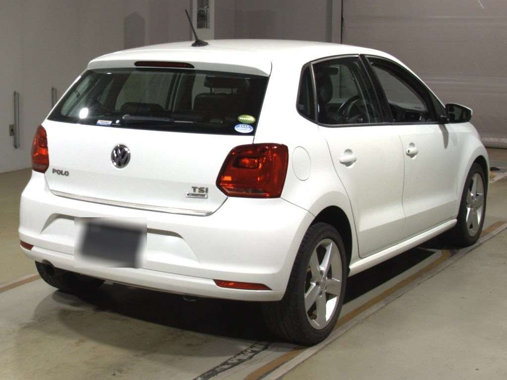 2017 Volkswagen Polo 6RCJZ[1]