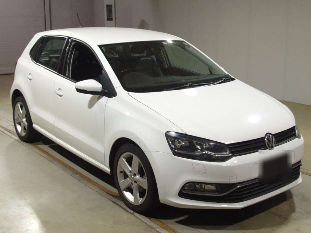 2017 Volkswagen Polo 6RCJZ[2]