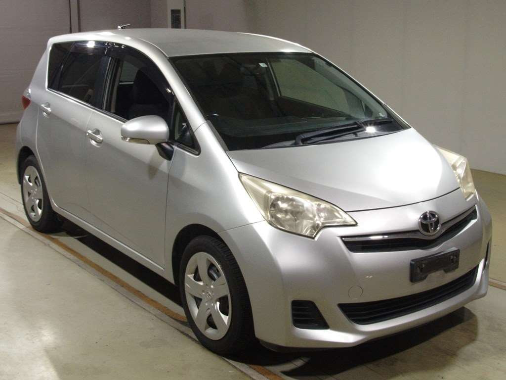 2011 Toyota Ractis NCP120[2]