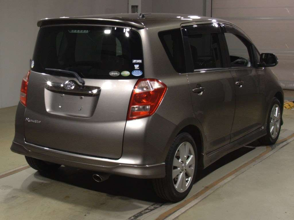 2006 Toyota Ractis NCP100[1]