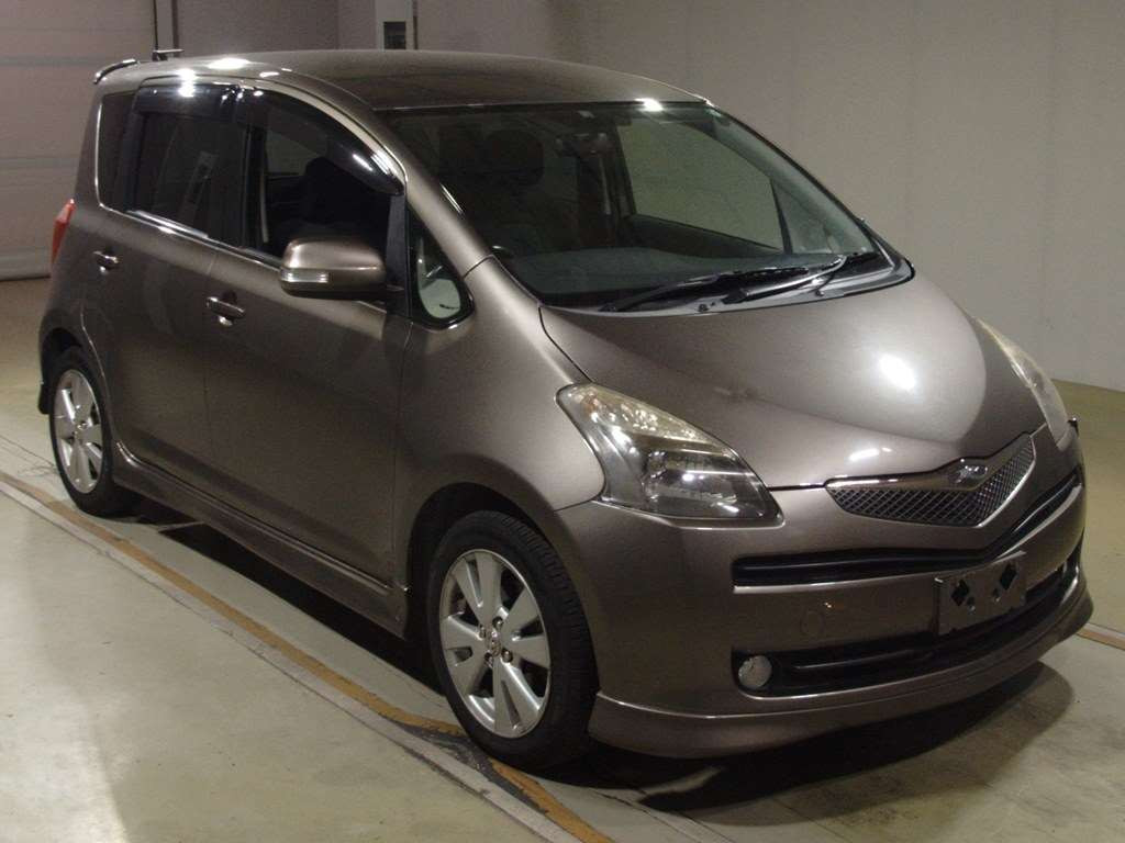 2006 Toyota Ractis NCP100[2]