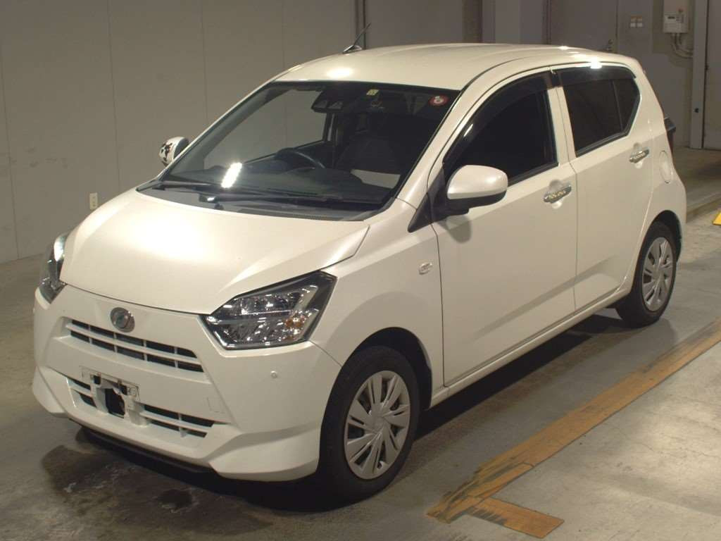 2017 Daihatsu Mira es LA350S[0]