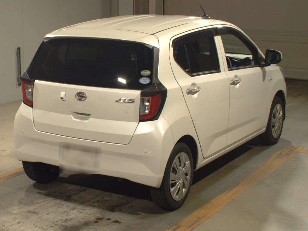 2017 Daihatsu Mira es LA350S[1]