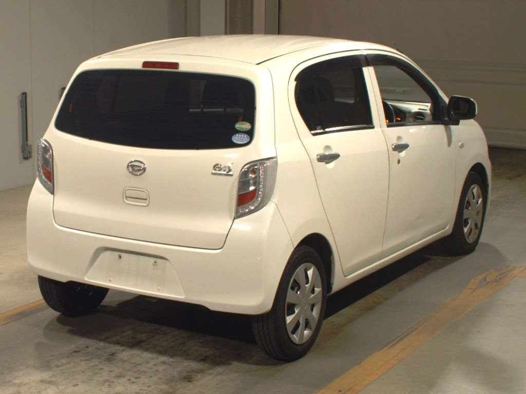 2015 Daihatsu Mira es LA300S[1]