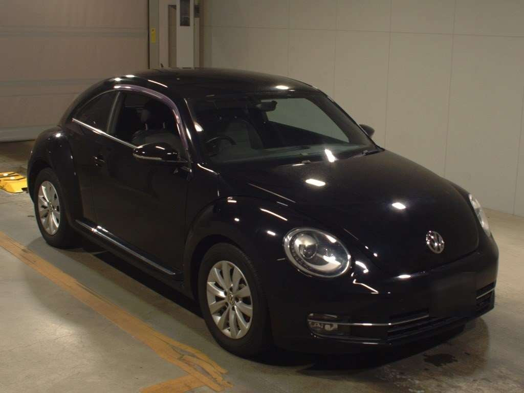 2013 Volkswagen Beetle 16CBZ[2]