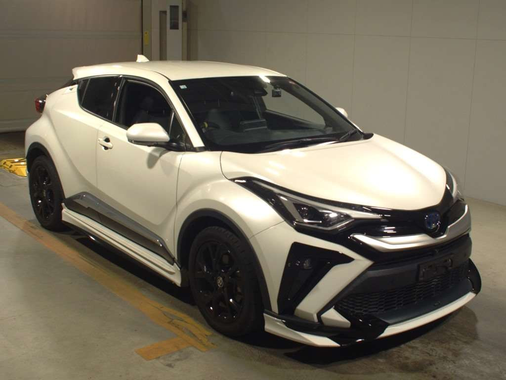 2020 Toyota C-HR ZYX11[2]