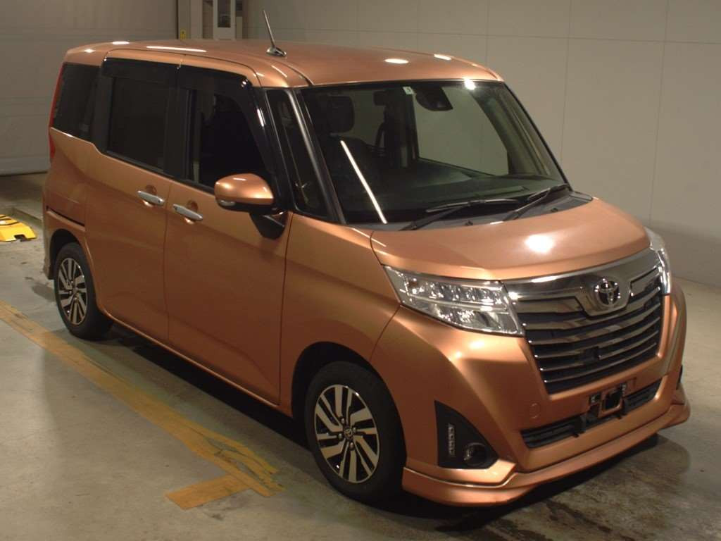 2017 Toyota Roomy M900A[2]