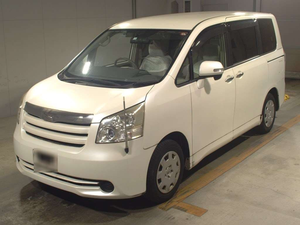 2010 Toyota Noah ZRR70G[0]