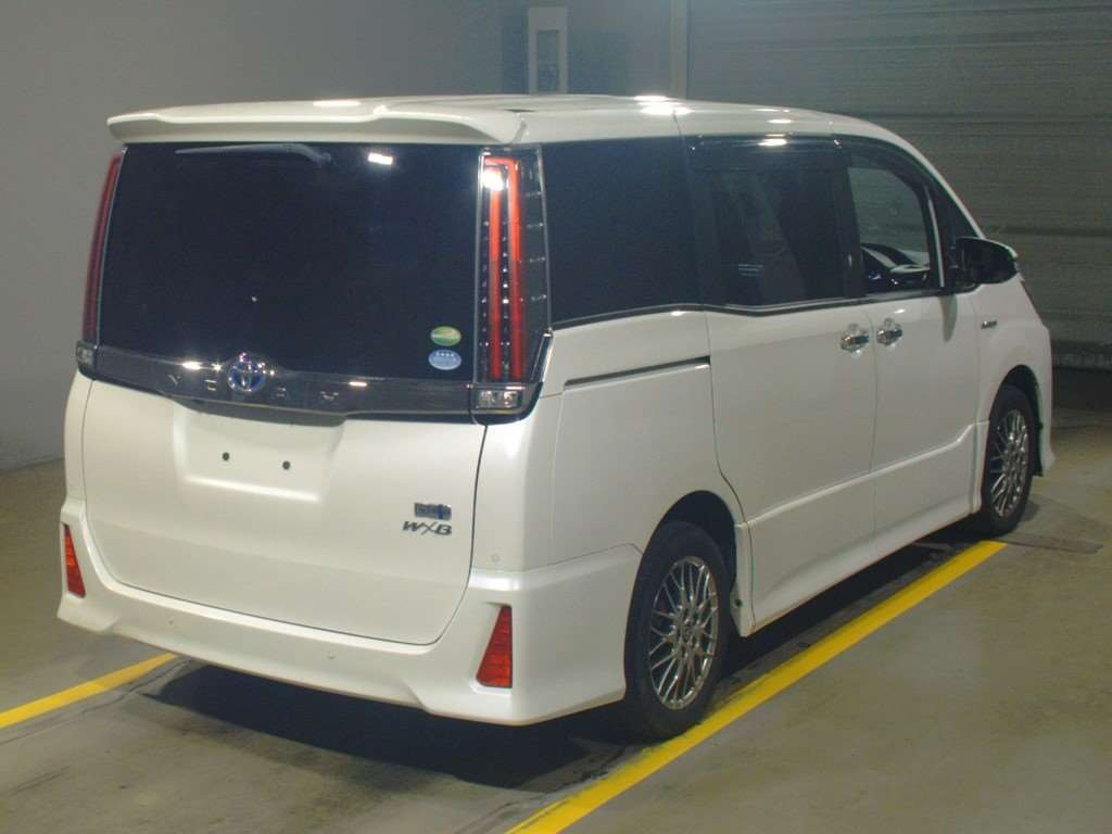 2019 Toyota Noah ZWR80W[1]