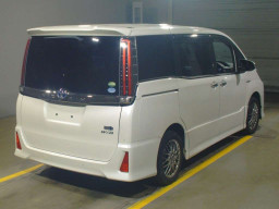 2019 Toyota Noah