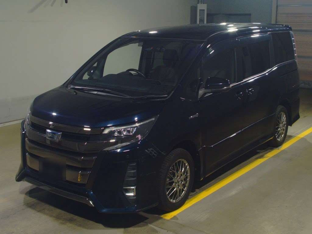 2017 Toyota Noah ZWR80W[0]