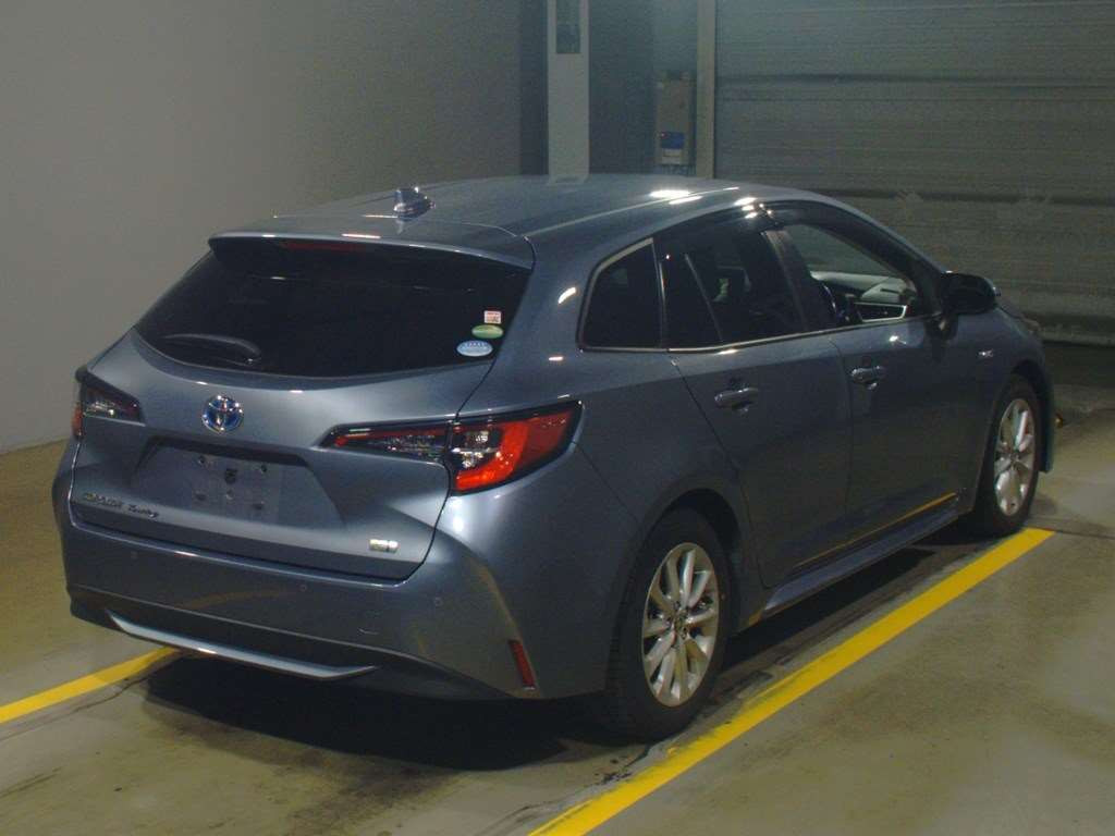 2019 Toyota Corolla Touring Wagon ZWE211W[1]