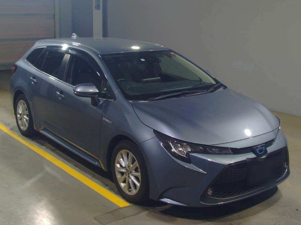 2019 Toyota Corolla Touring Wagon ZWE211W[2]