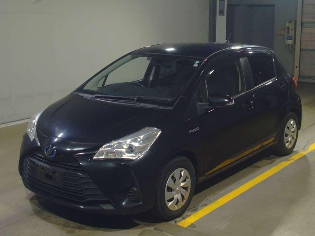 2019 Toyota Vitz NHP130[0]