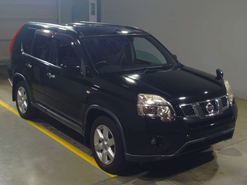 2010 Nissan X-Trail DNT31[2]