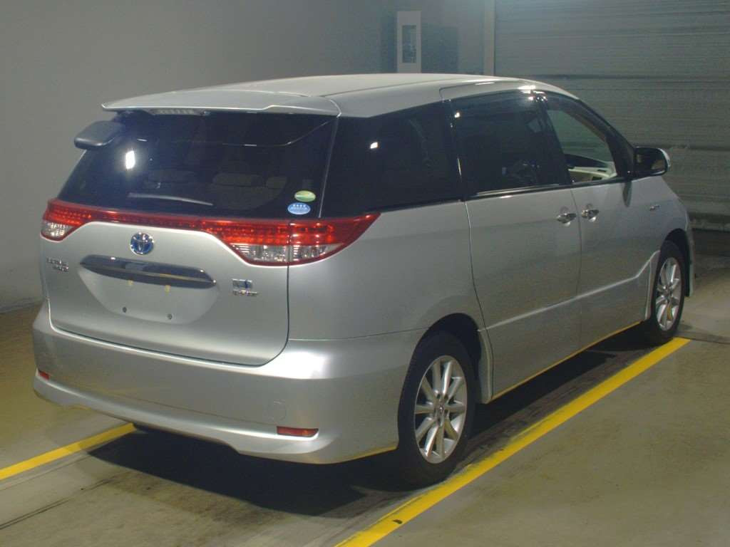 2013 Toyota Estima Hybrid AHR20W[1]