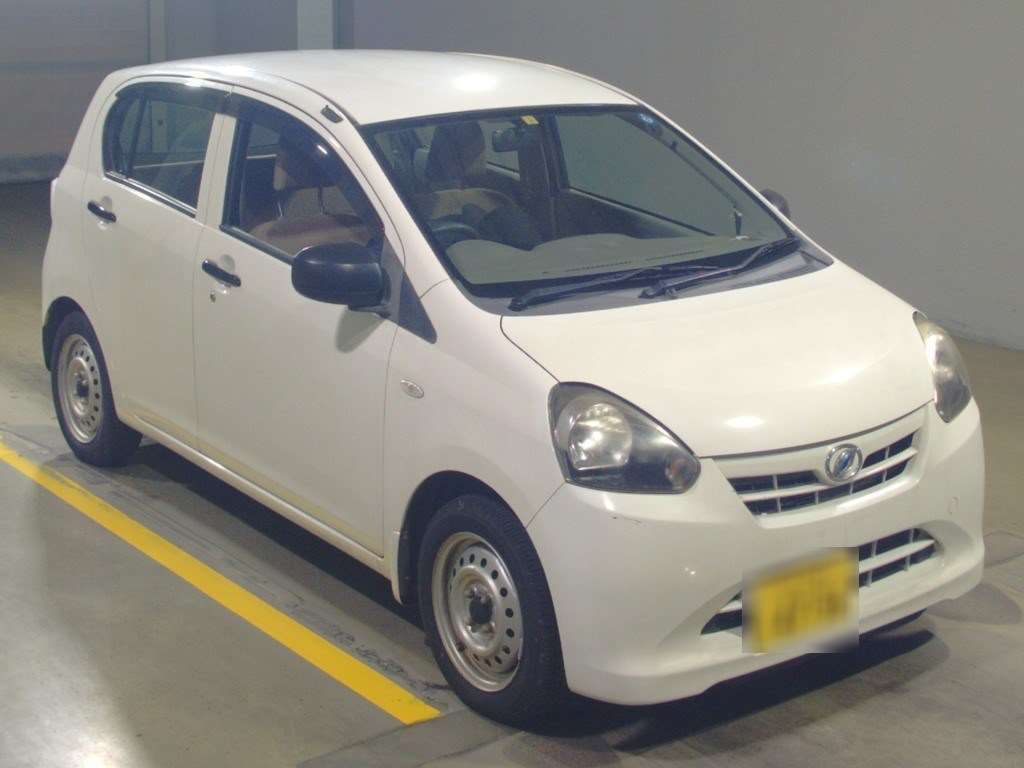 2012 Daihatsu Mira es LA300S[2]