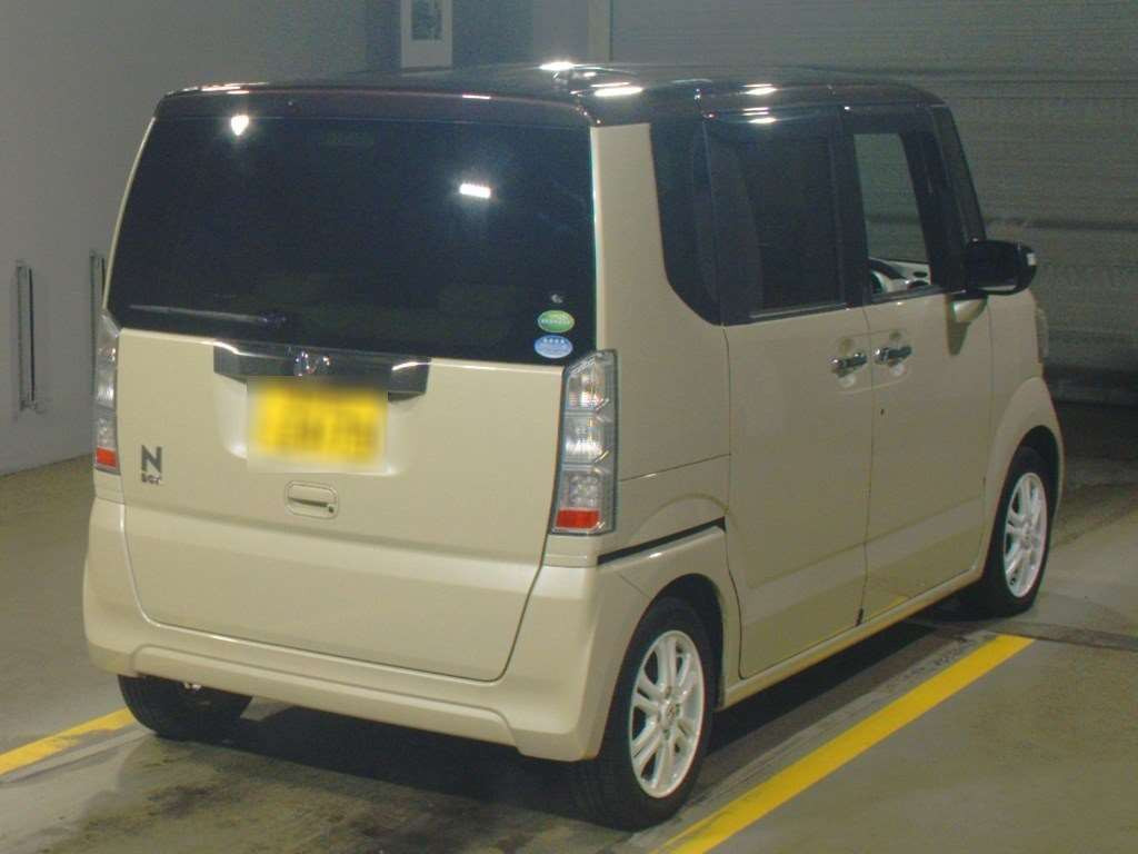 2016 Honda N-BOX JF1[1]