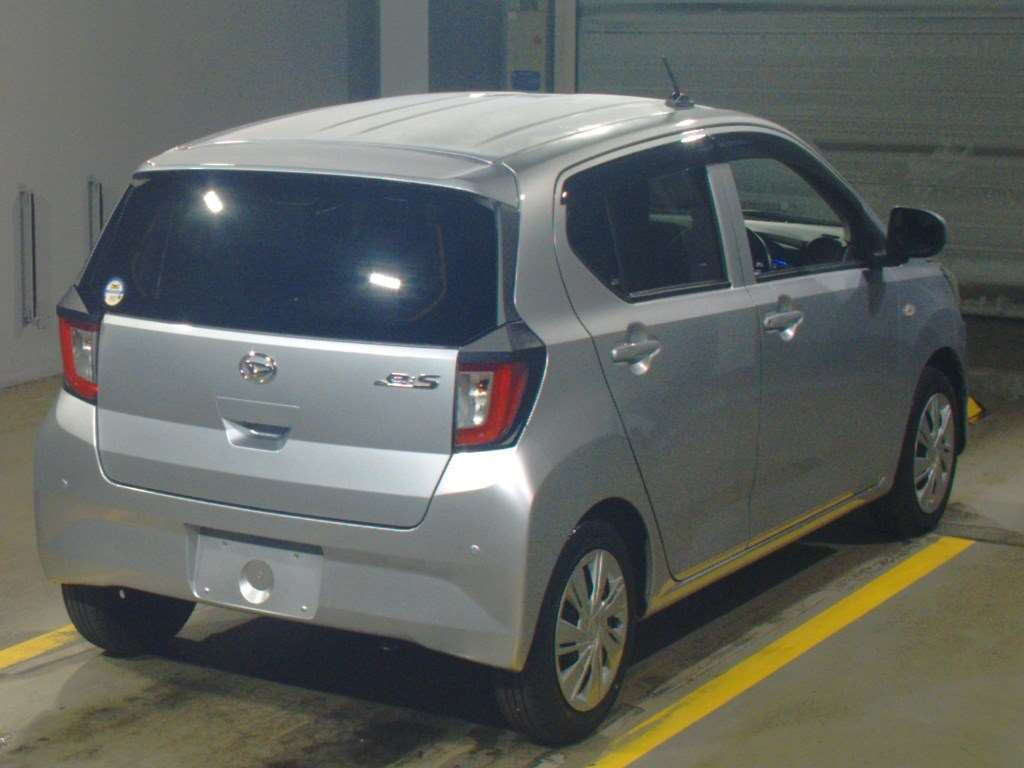 2021 Daihatsu Mira es LA350S[1]