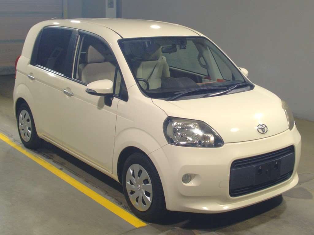 2012 Toyota Porte NCP141[2]