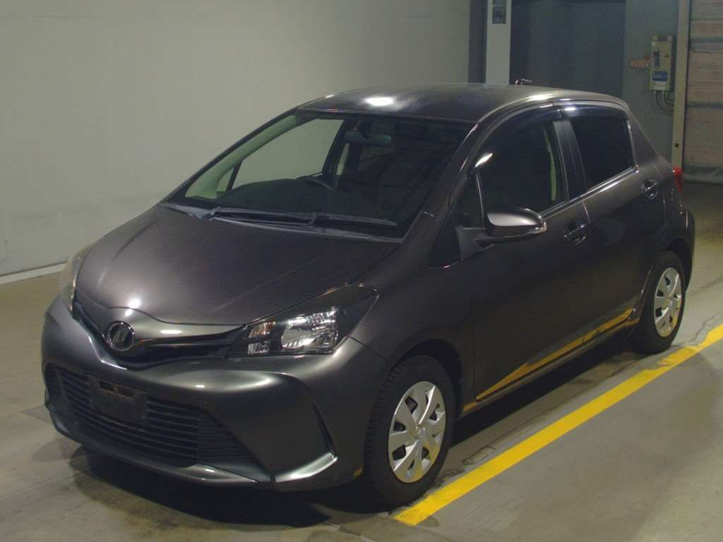 2015 Toyota Vitz KSP130[0]