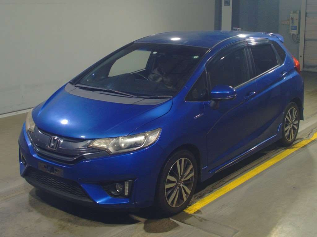 2014 Honda Fit Hybrid GP5[0]