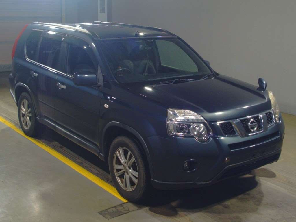 2013 Nissan X-Trail NT31[2]