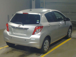 2013 Toyota Vitz