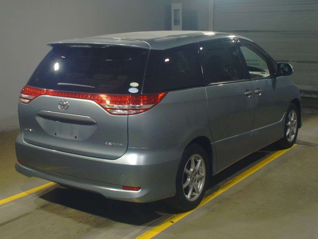 2008 Toyota Estima ACR55W[1]