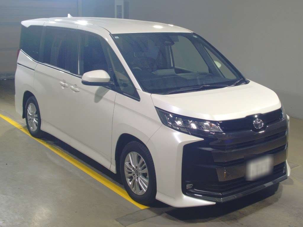 2023 Toyota Noah MZRA90W[2]