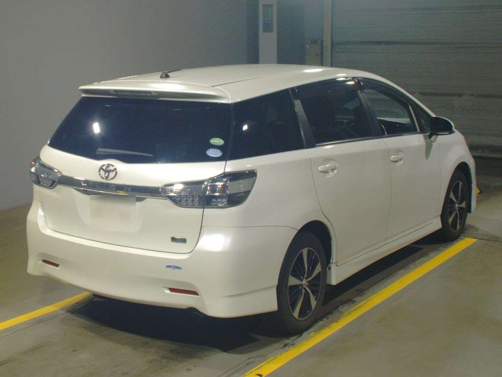 2013 Toyota Wish ZGE20W[1]