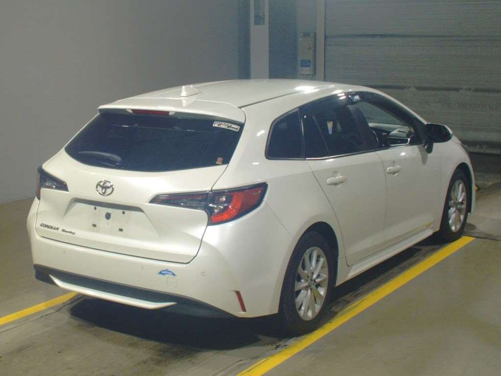 2019 Toyota Corolla Touring Wagon ZRE212W[1]