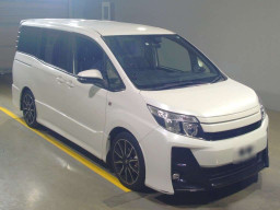 2020 Toyota Noah