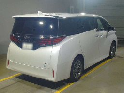 2023 Toyota Alphard Hybrid