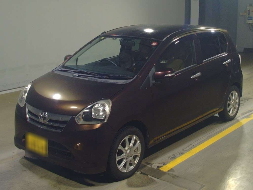 2012 Toyota Pixis Epoch LA300A[0]